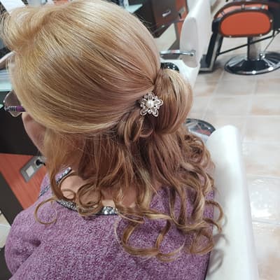 Anxo's Peluquería & Estética en Cambre